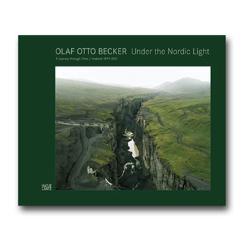 Olaf Otto Becker "Under the Nordic Light" - Een reis door de tijd. IJsland 1999-2011