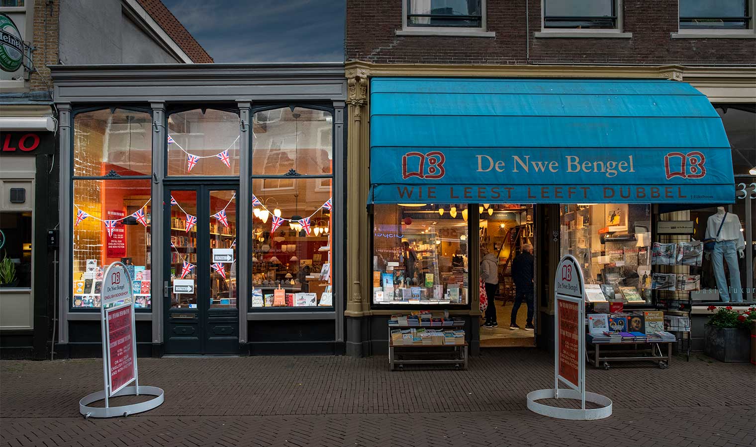 De boeken die u op onze website vindt, zijn maar een fractie van de voorraad in onze winkel